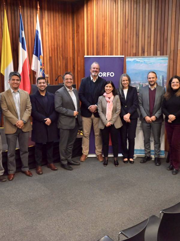 Autoridades y actores principales del evento Construir con Ciencia 2025.